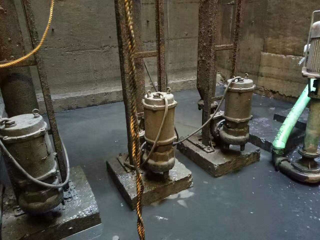 德昌污水池清理